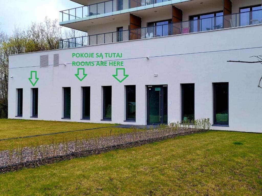 Aquamarina Prima - Pokoje Na Parterze Aparthotel Miedzyzdroje Exterior foto